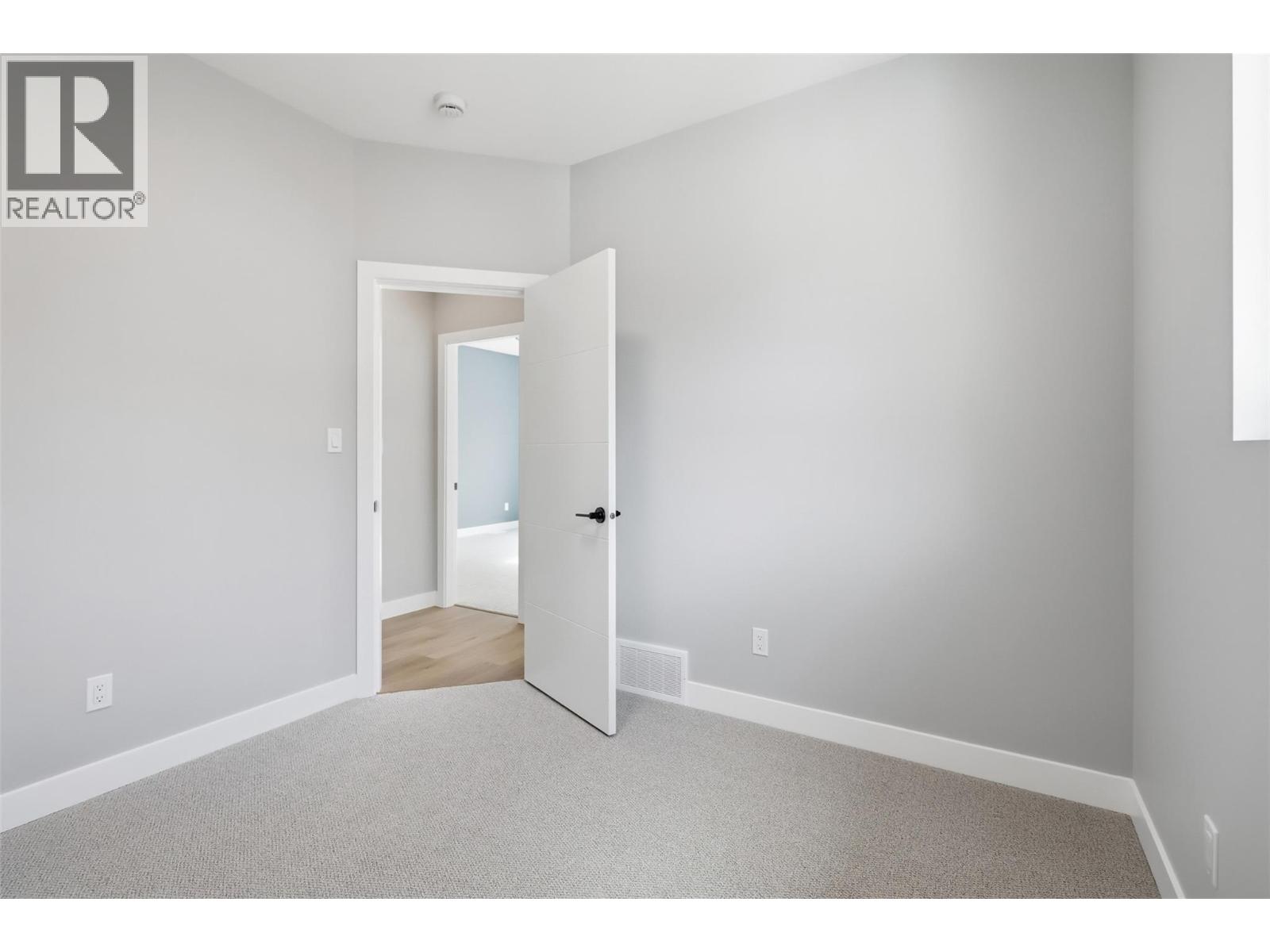 5868 Dallas Drive, Kamloops, British Columbia  V2C 4X2 - Photo 27 - 10374048