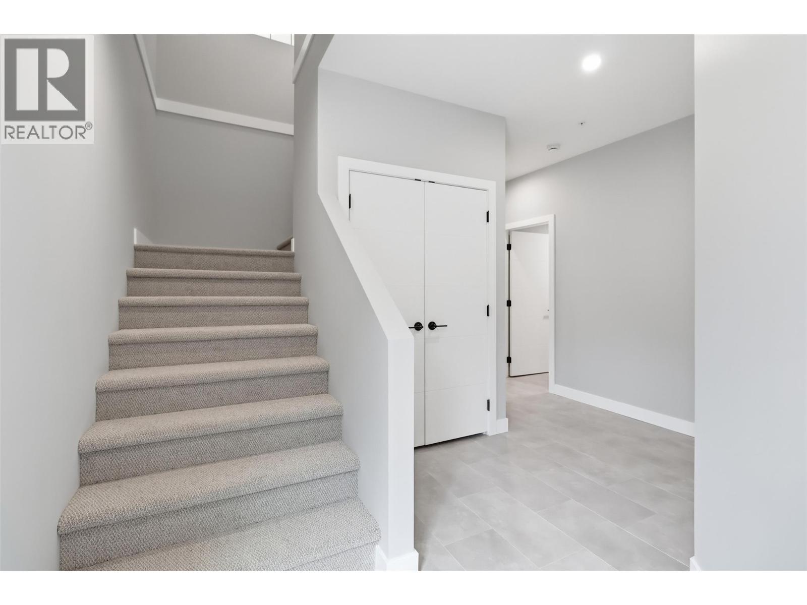 5868 Dallas Drive, Kamloops, British Columbia  V2C 4X2 - Photo 29 - 10374048