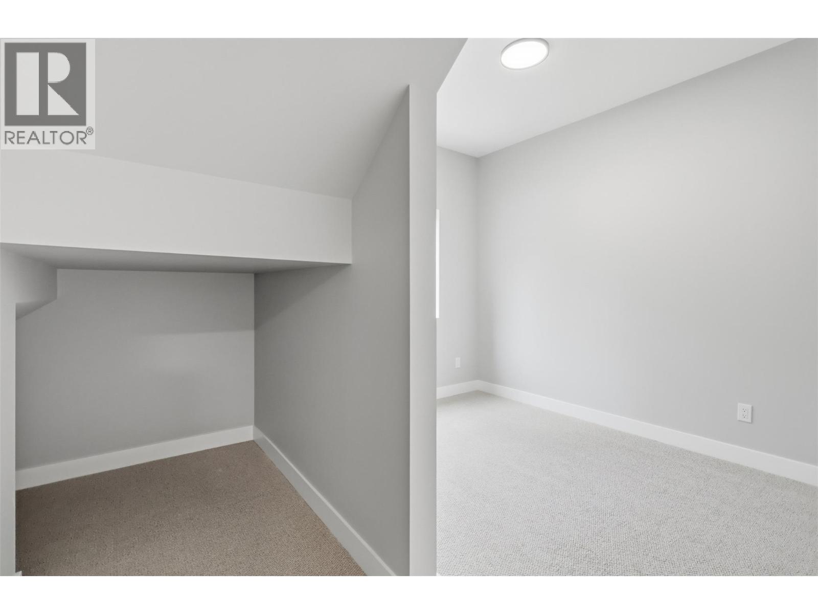 5868 Dallas Drive, Kamloops, British Columbia  V2C 4X2 - Photo 39 - 10374048