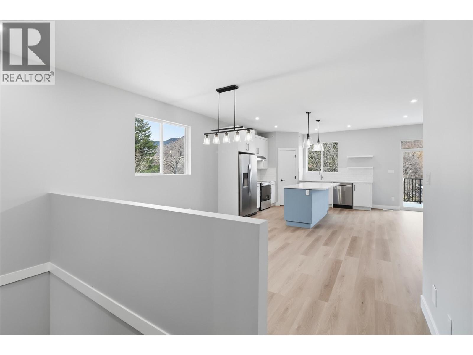 5868 Dallas Drive, Kamloops, British Columbia  V2C 4X2 - Photo 5 - 10374048