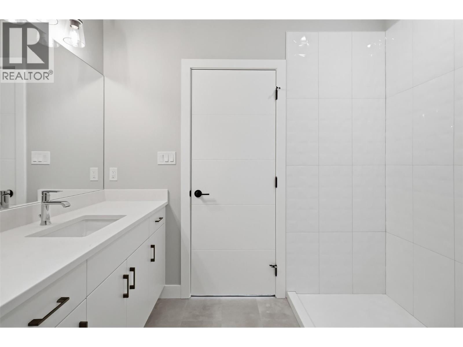 5868 Dallas Drive, Kamloops, British Columbia  V2C 4X2 - Photo 22 - 10374048