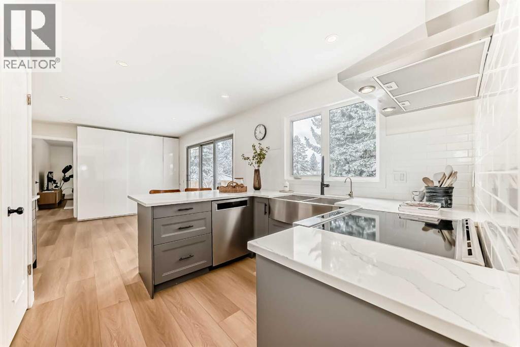 9611 Palisan Place SW, Calgary, Alberta  T2V 3T1 - Photo 9 - A2291998