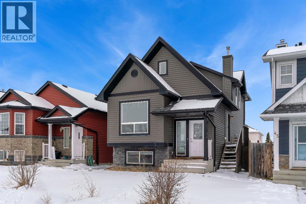 41 Saddlefield Drive NE, Calgary, Alberta