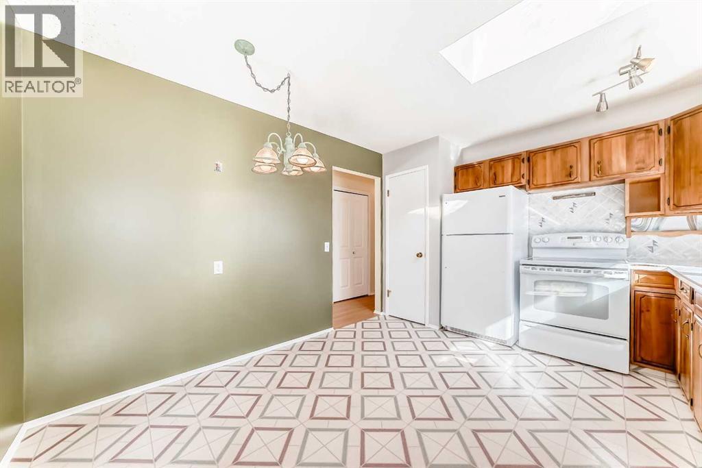 60 Huntham Road NE, Calgary, Alberta  T2K 4G1 - Photo 10 - A2299722