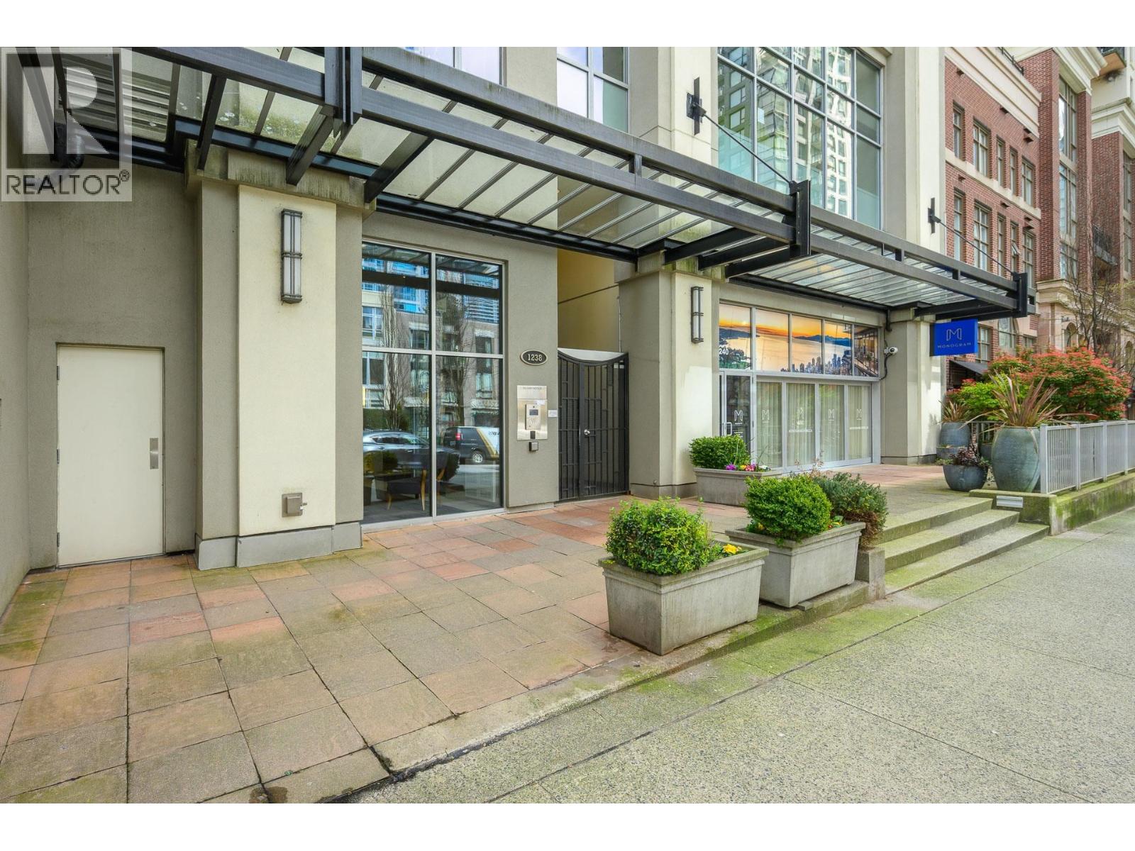 505 1238 Richards Street, Vancouver, British Columbia  V6B 6M6 - Photo 2 - R3110692