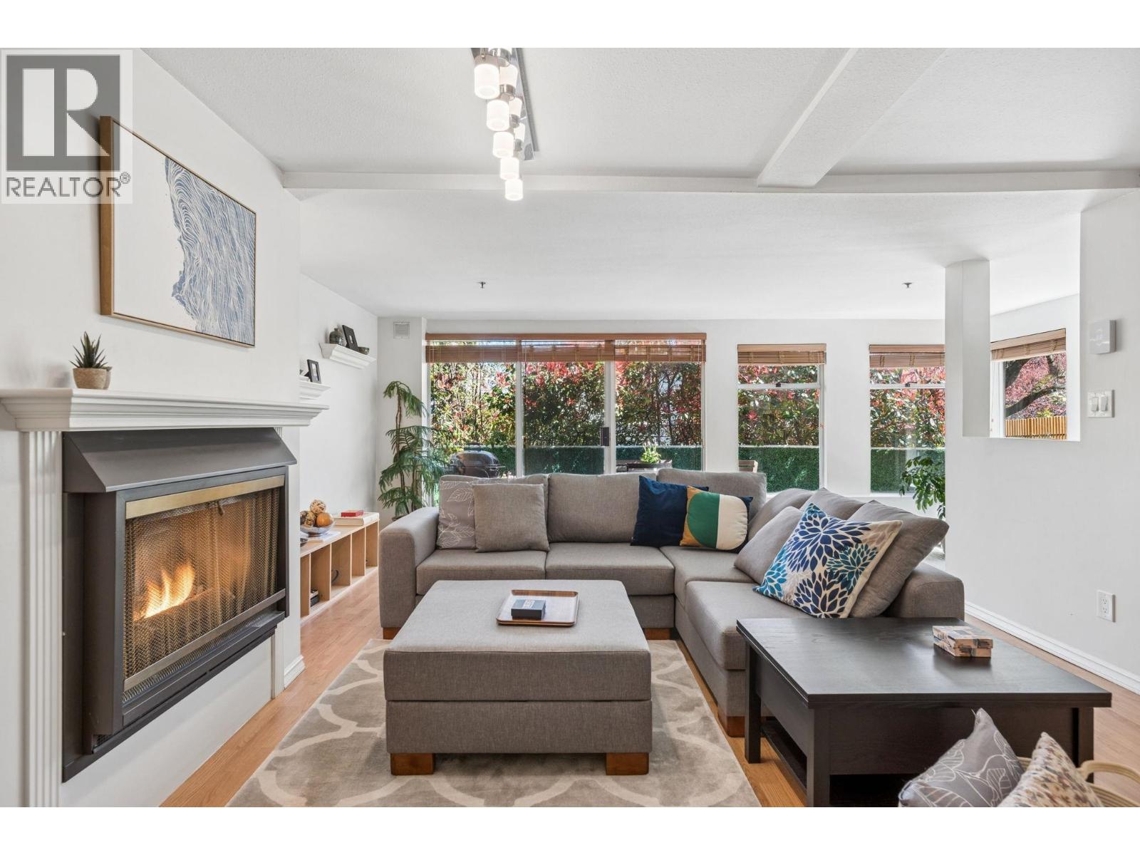 4306 Sophia Street, Vancouver, British Columbia  V5V 3V7 - Photo 3 - R3110706