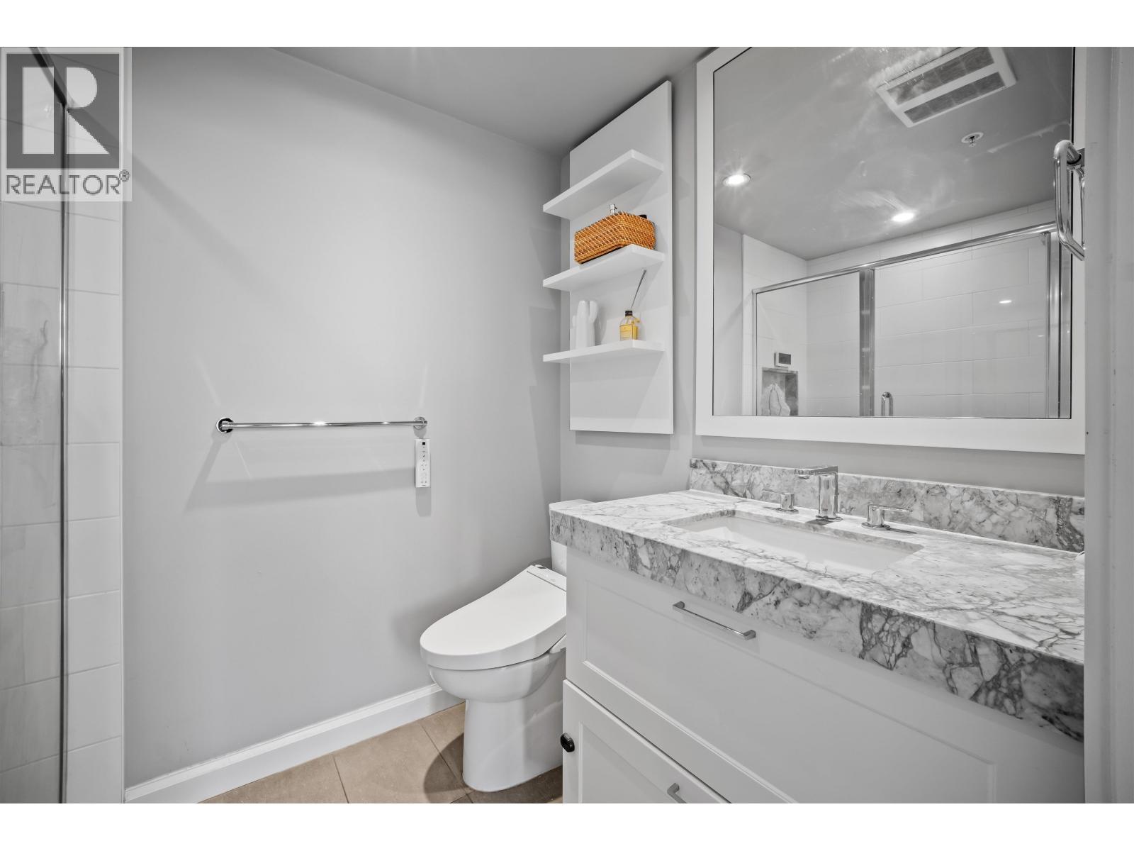 2005 520 Como Lake Avenue, Coquitlam, British Columbia  V3J 0E8 - Photo 22 - R3110711