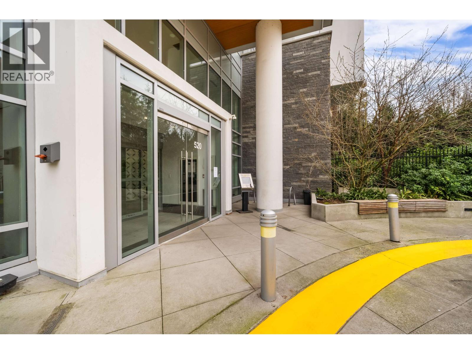 2005 520 Como Lake Avenue, Coquitlam, British Columbia  V3J 0E8 - Photo 31 - R3110711