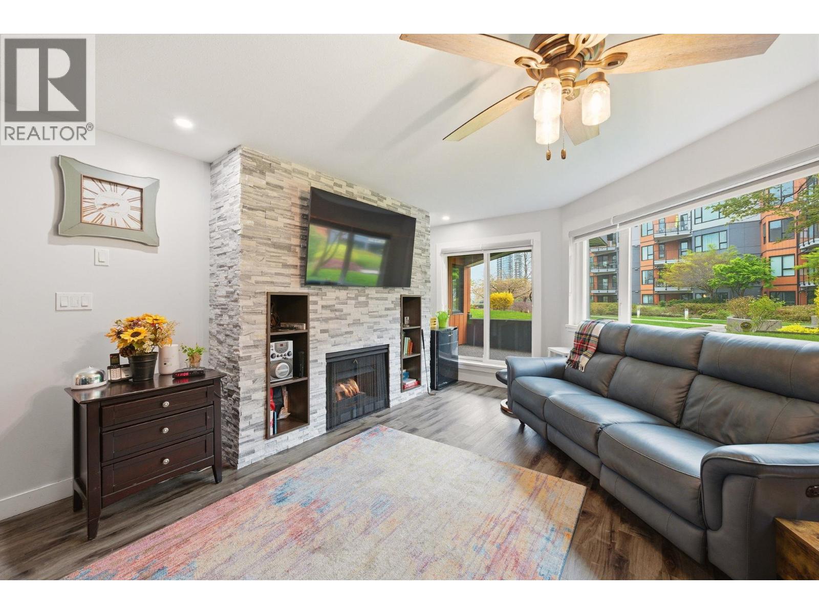 108 1150 Quayside Drive, New Westminster, British Columbia  V3M 6E1 - Photo 2 - R3110738