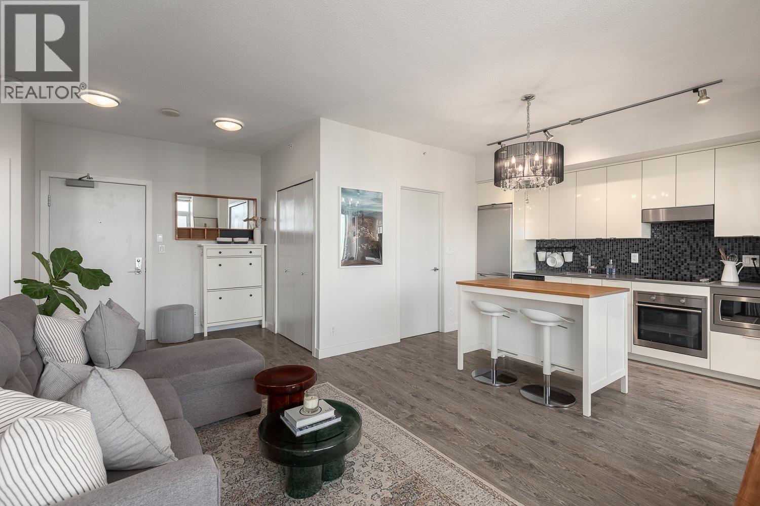 906 2788 Prince Edward Street, Vancouver, British Columbia  V5T 0C8 - Photo 2 - R3110746