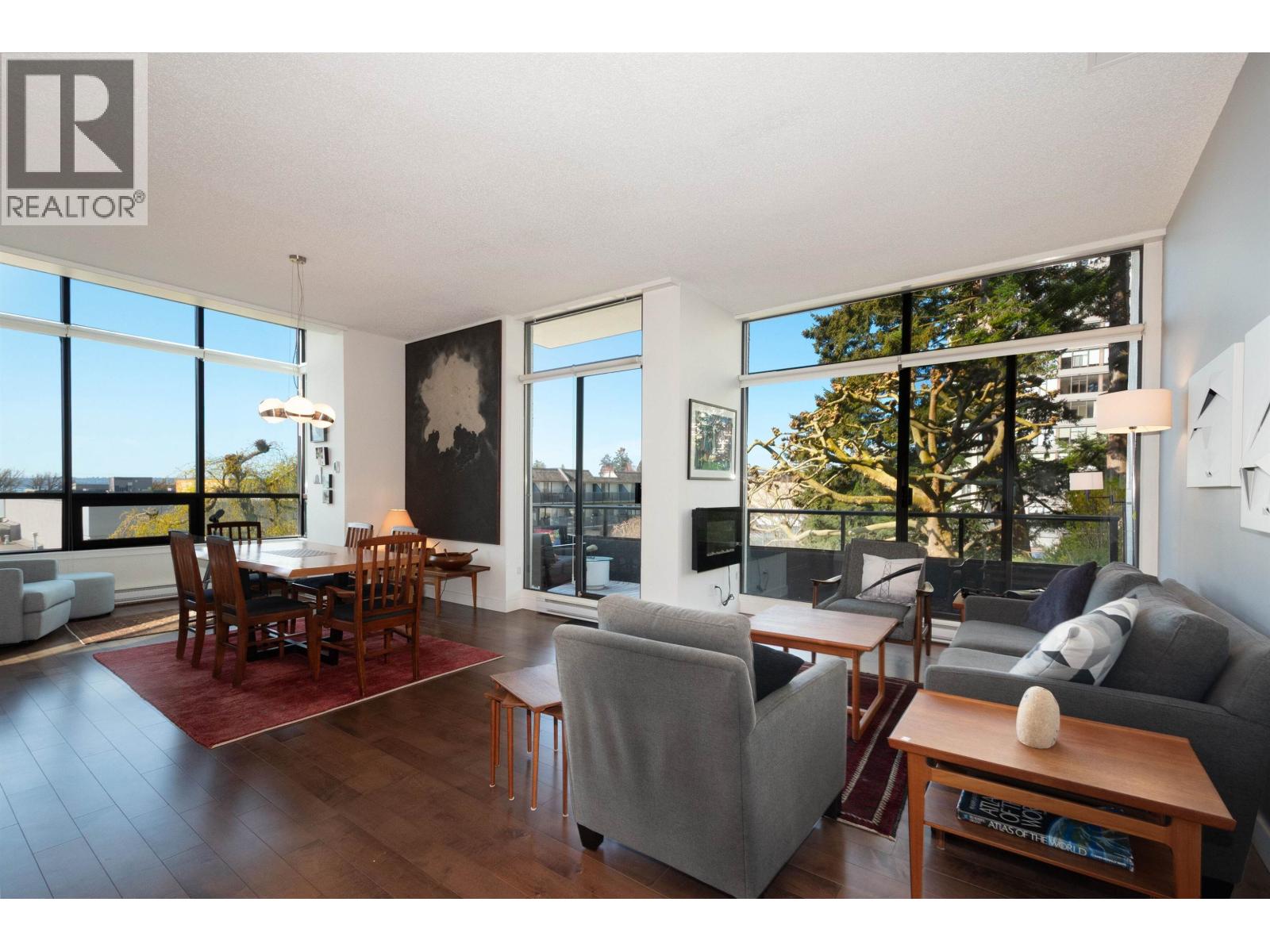 114 1420 Duchess Avenue, West Vancouver, British Columbia  V7T 1H8 - Photo 1 - R3110763