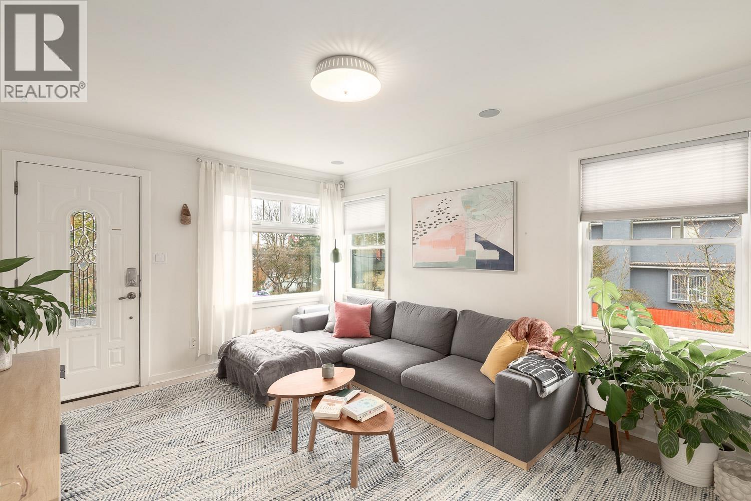 796 E 22nd Avenue, Vancouver, British Columbia  V5V 1V6 - Photo 2 - R3110726