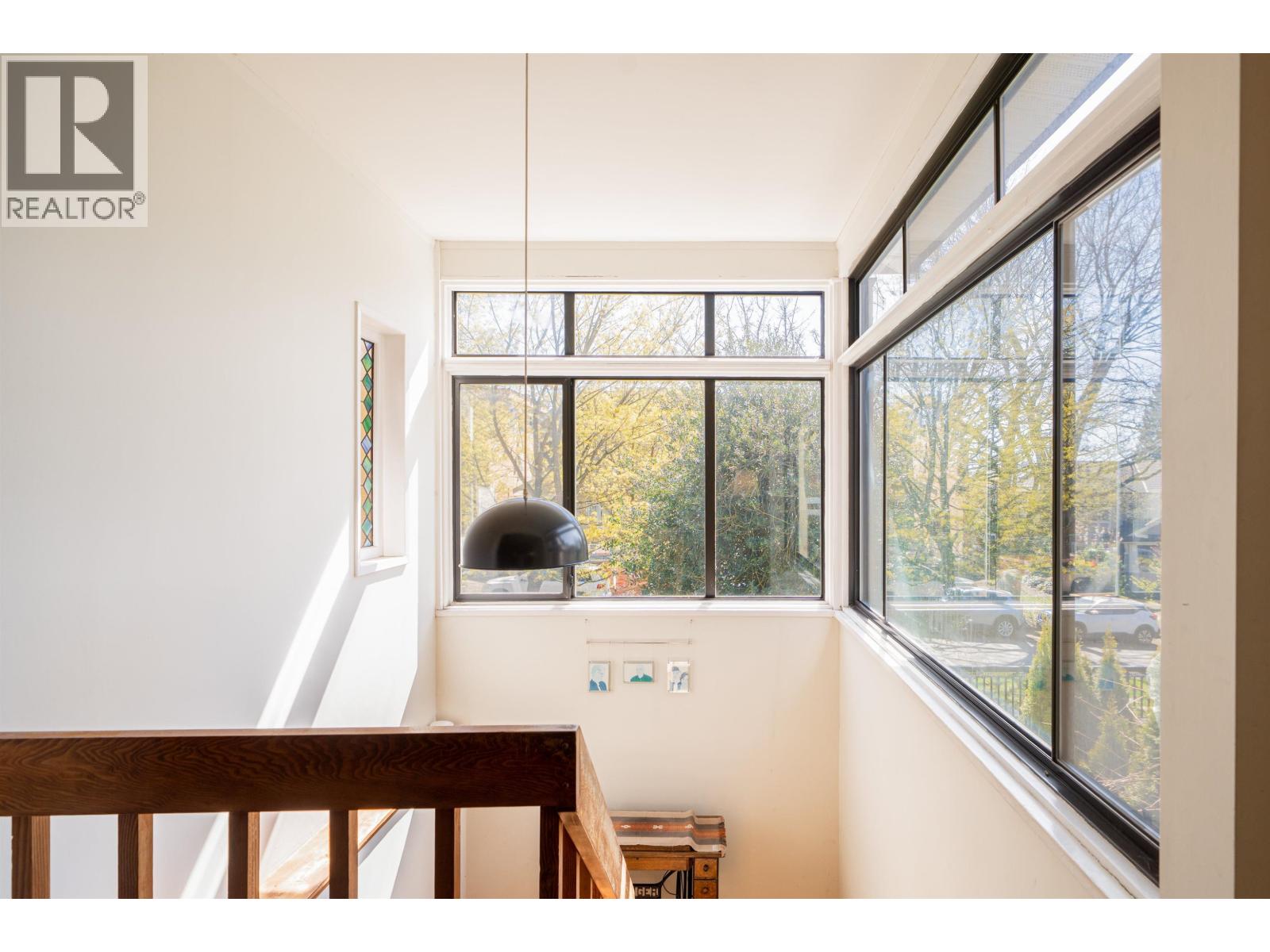 2129 W 47th Avenue, Vancouver, British Columbia  V6M 2M6 - Photo 8 - R3110777