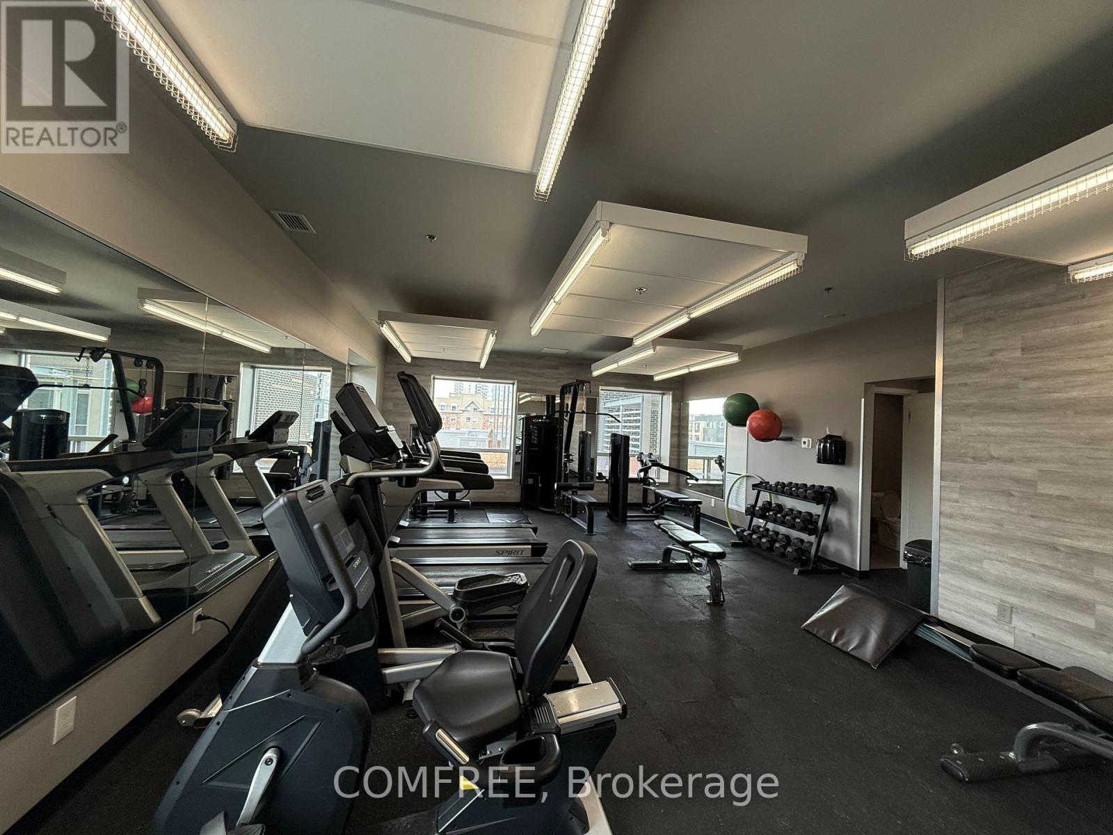 2 - 318 Spruce Street, Waterloo, Ontario  N2L 0E9 - Photo 9 - X12993362