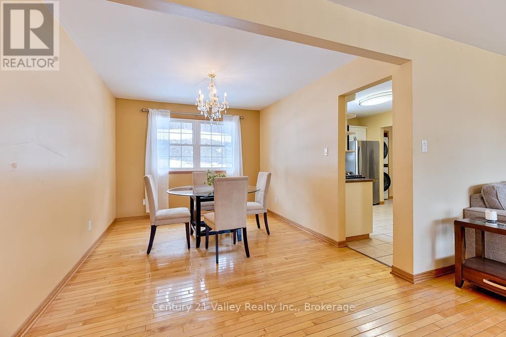 107 Augsburg Road, Bonnechere Valley, Ontario K0J 1T0 - Photo 18 - X12993374