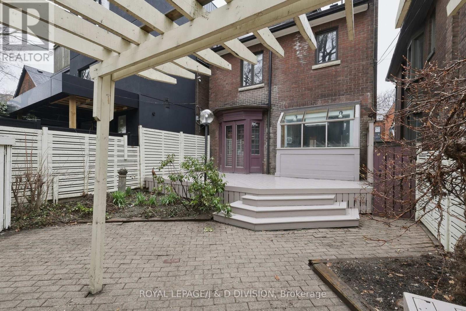 18 Tranby Avenue, Toronto, Ontario  M5R 1N5 - Photo 31 - C12990882