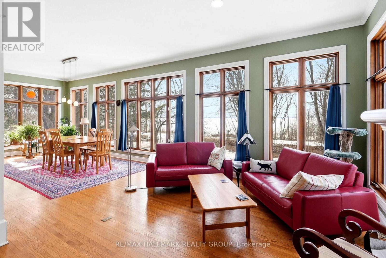 53 Scrivens Street, Ottawa, Ontario  K2B 8M6 - Photo 3 - X12970568