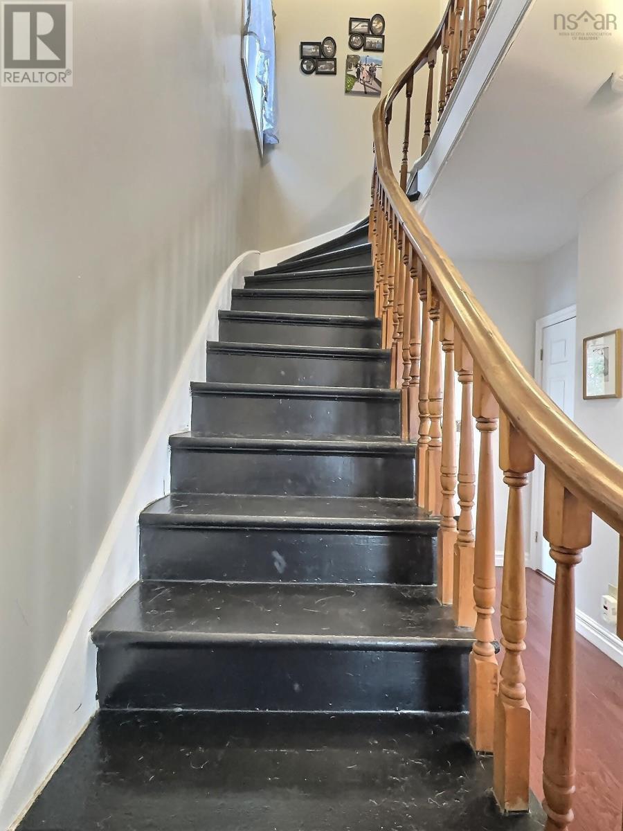 355 Queen Street, Truro, Nova Scotia  B2N 2C4 - Photo 9 - 202600601
