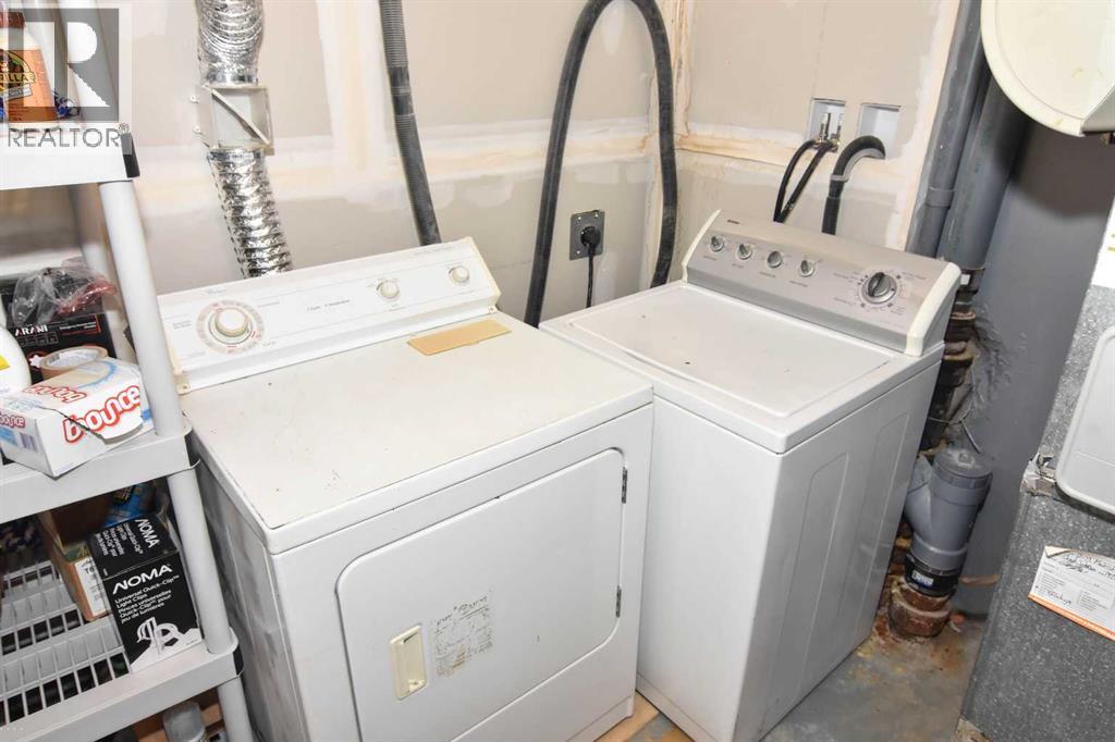 309 Main Street NW, Airdrie, Alberta  T4B 1E2 - Photo 33 - A2285395