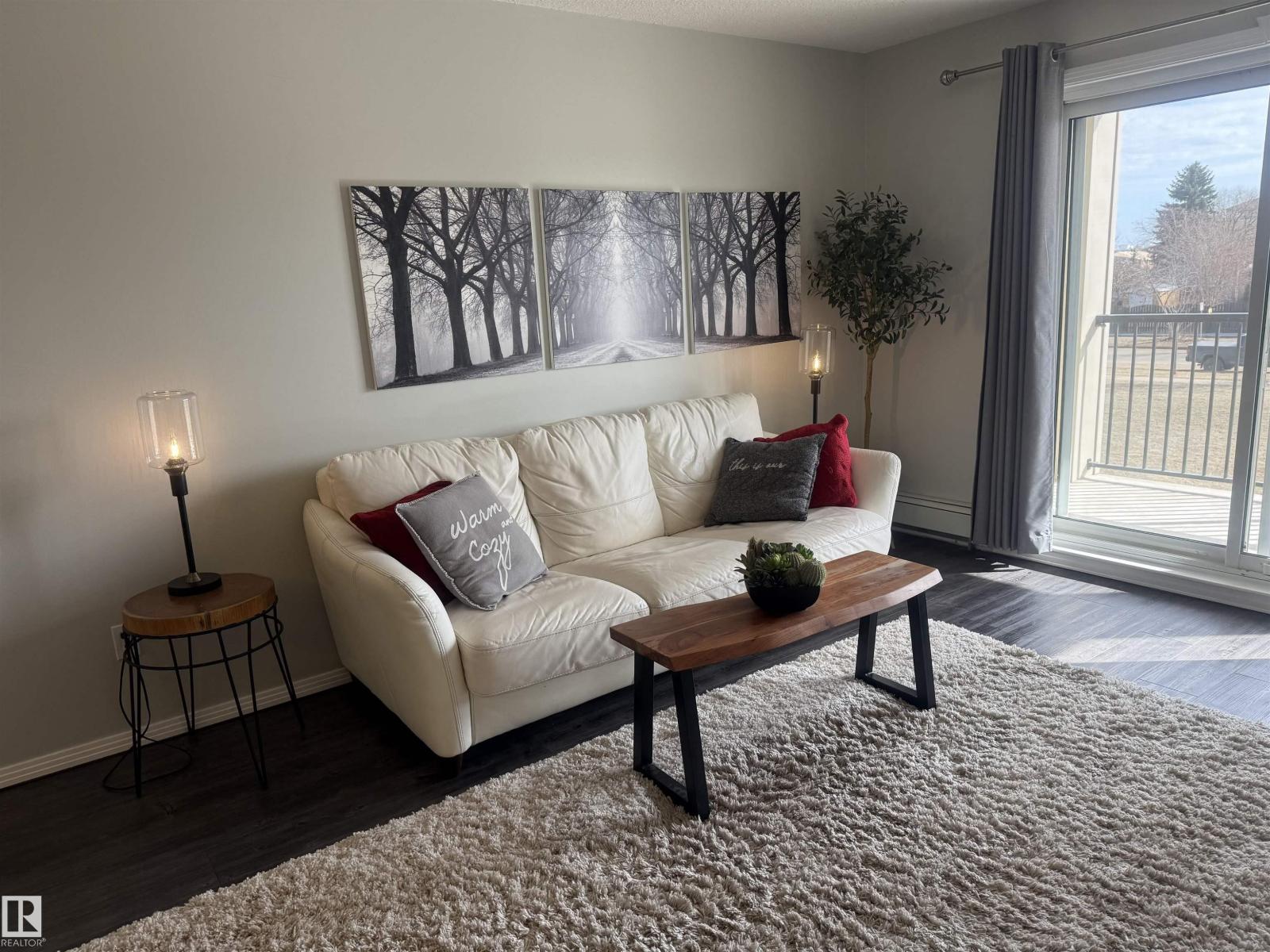 #207 592 HOOKE RD NW, edmonton, Alberta