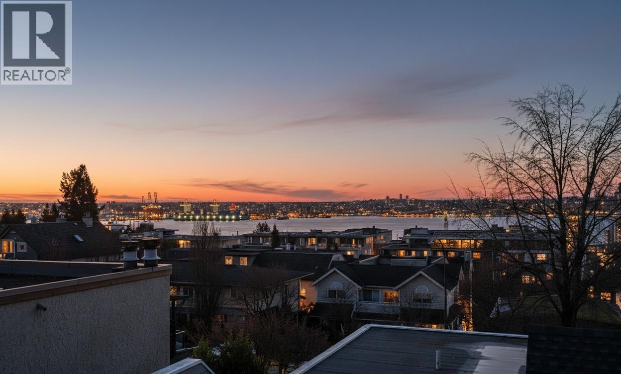 416 ST. GEORGES AVENUE, North Vancouver, British Columbia