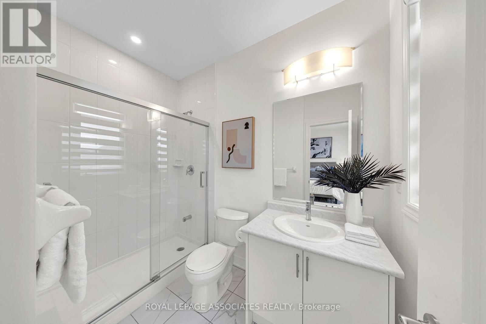 2215 Beckman Crescent, Oshawa, Ontario L1L 0W8 - Photo 24 - E12993378