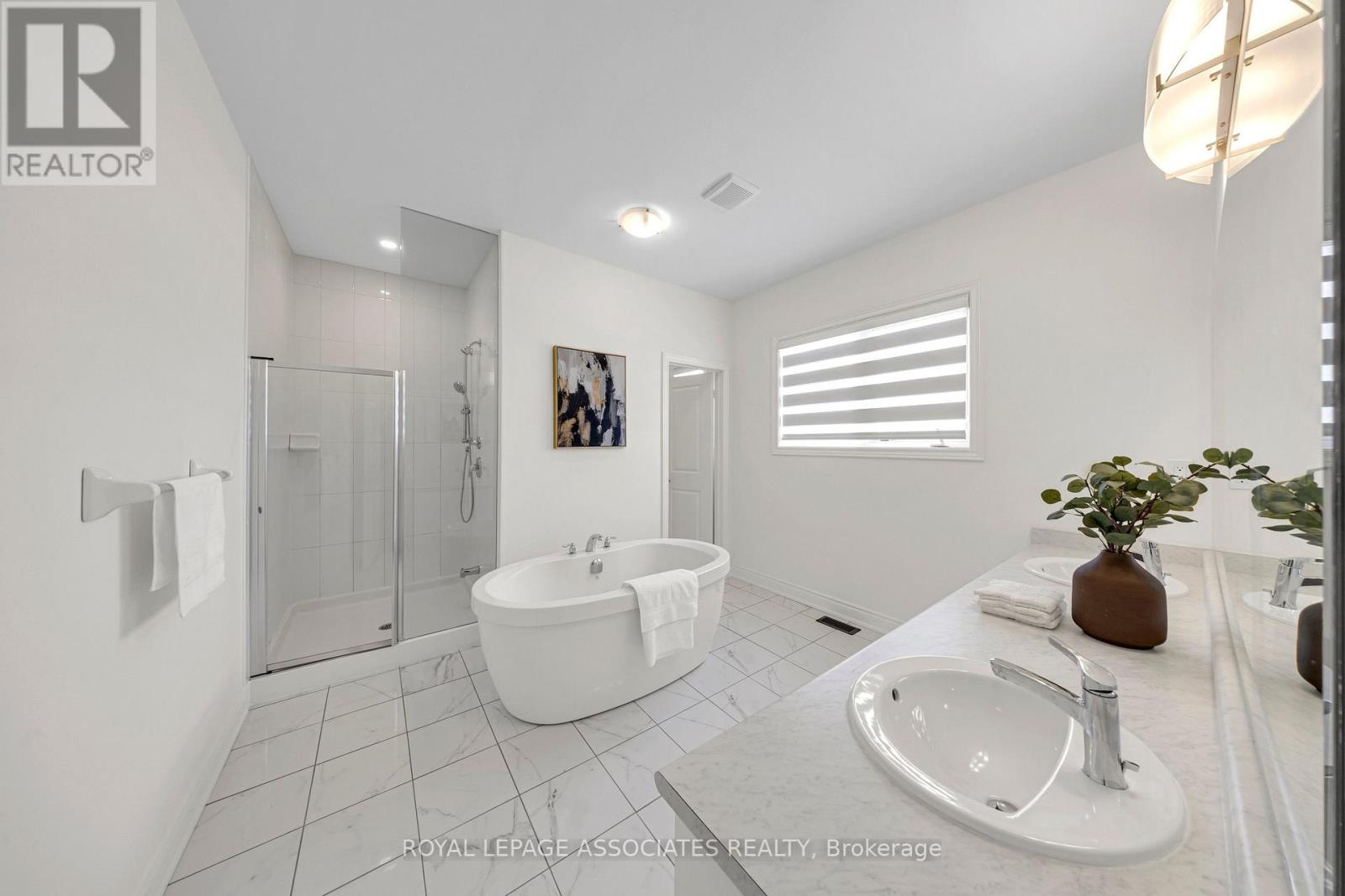 2215 Beckman Crescent, Oshawa, Ontario L1L 0W8 - Photo 35 - E12993378