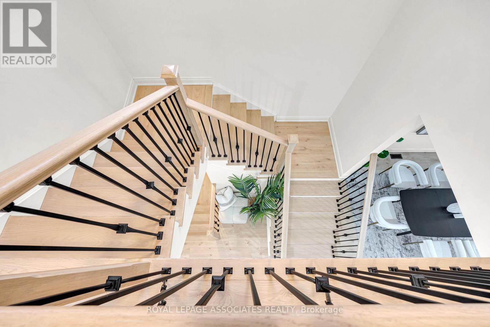 2215 Beckman Crescent, Oshawa, Ontario L1L 0W8 - Photo 38 - E12993378