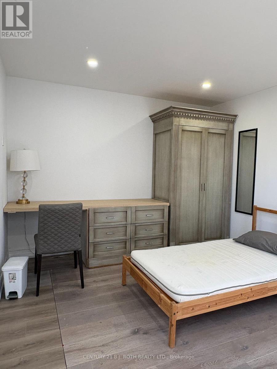 2216 Victoria Street N, Innisfil, Ontario  L9S 1K5 - Photo 10 - N12993350