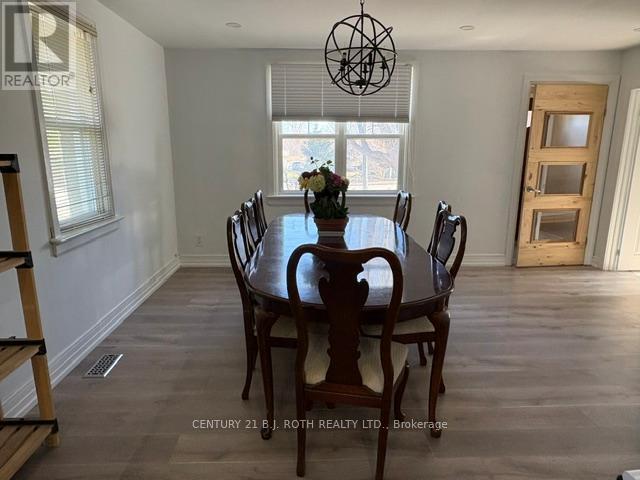 2216 Victoria Street N, Innisfil, Ontario  L9S 1K5 - Photo 5 - N12993350