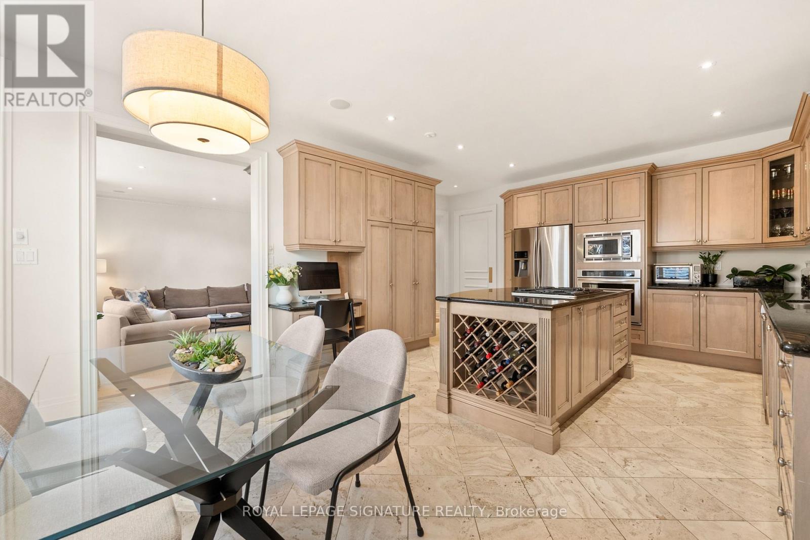 68 Carmichael Avenue, Toronto, Ontario  M5M 2W7 - Photo 12 - C12836148