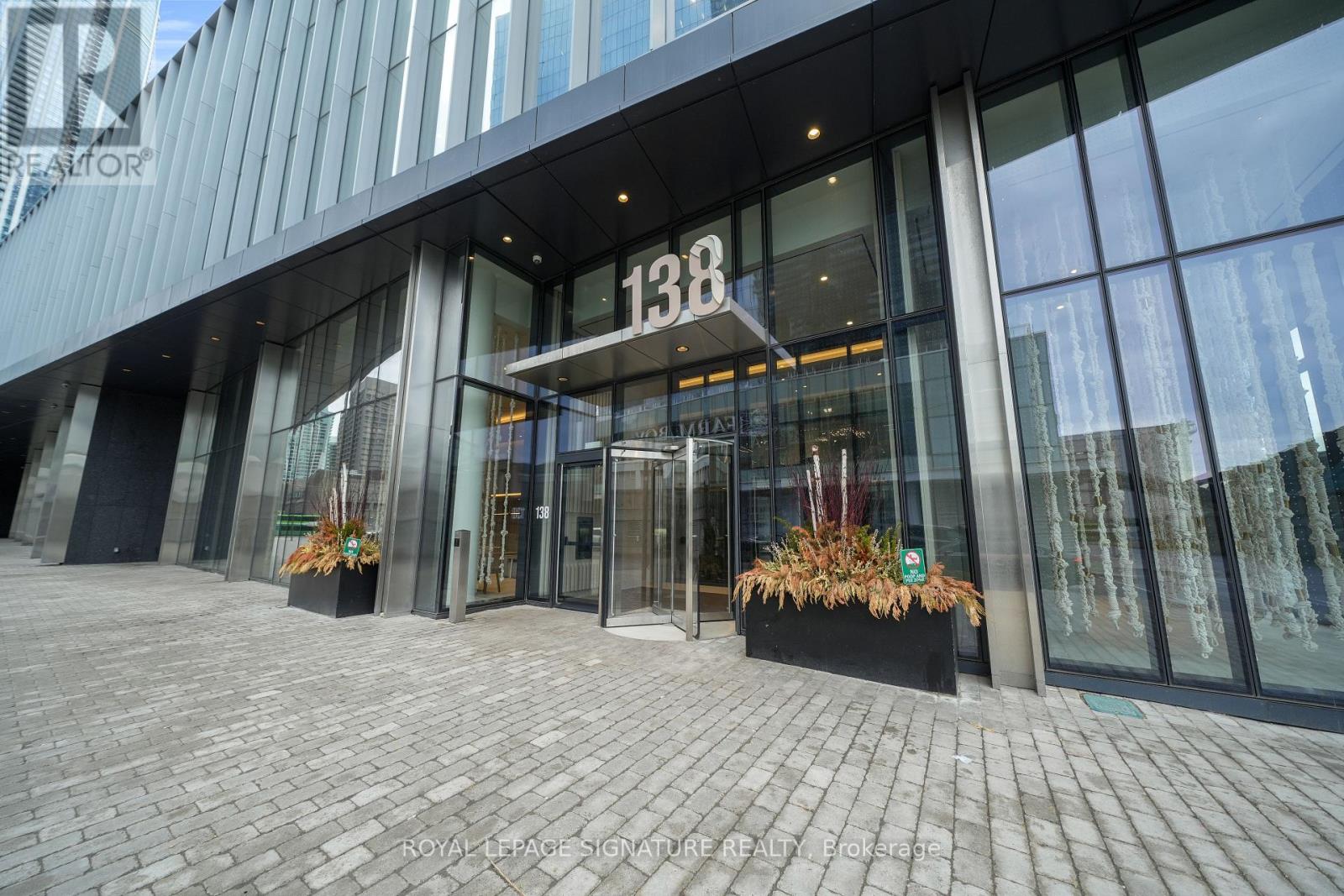 6902 - 138 DOWNES STREET, Toronto, Ontario