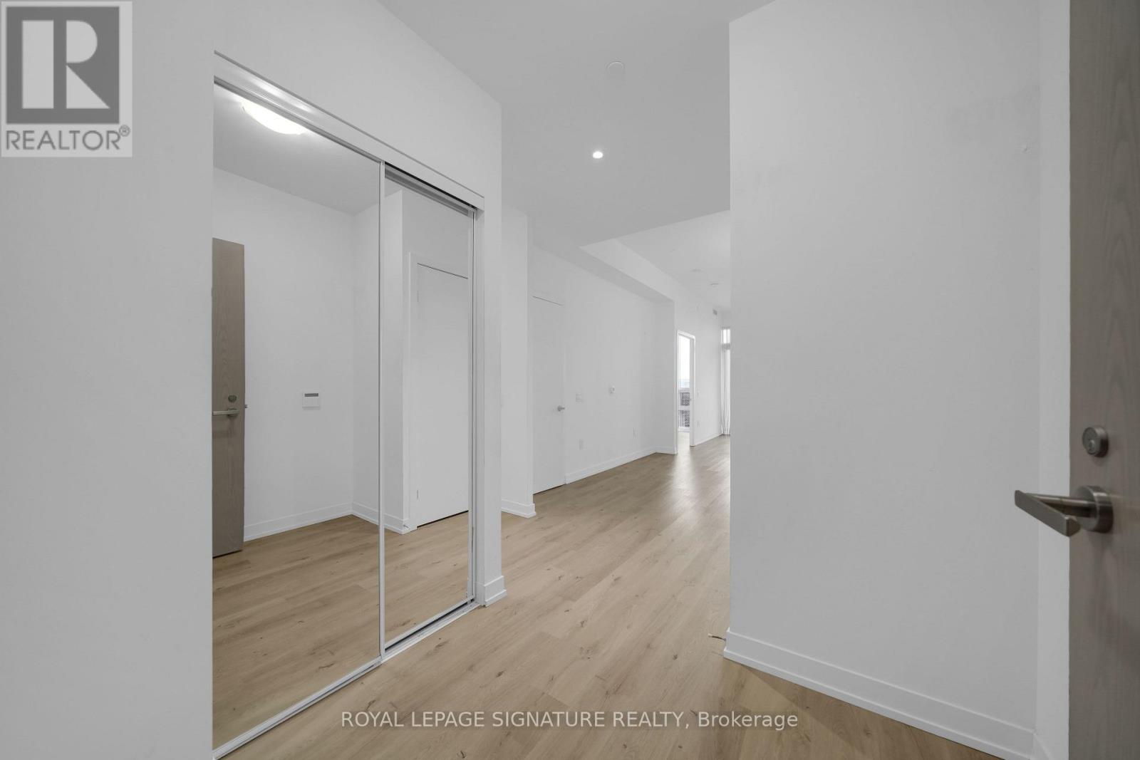 6902 - 138 Downes Street, Toronto, Ontario  M5E 0E4 - Photo 3 - C12839498