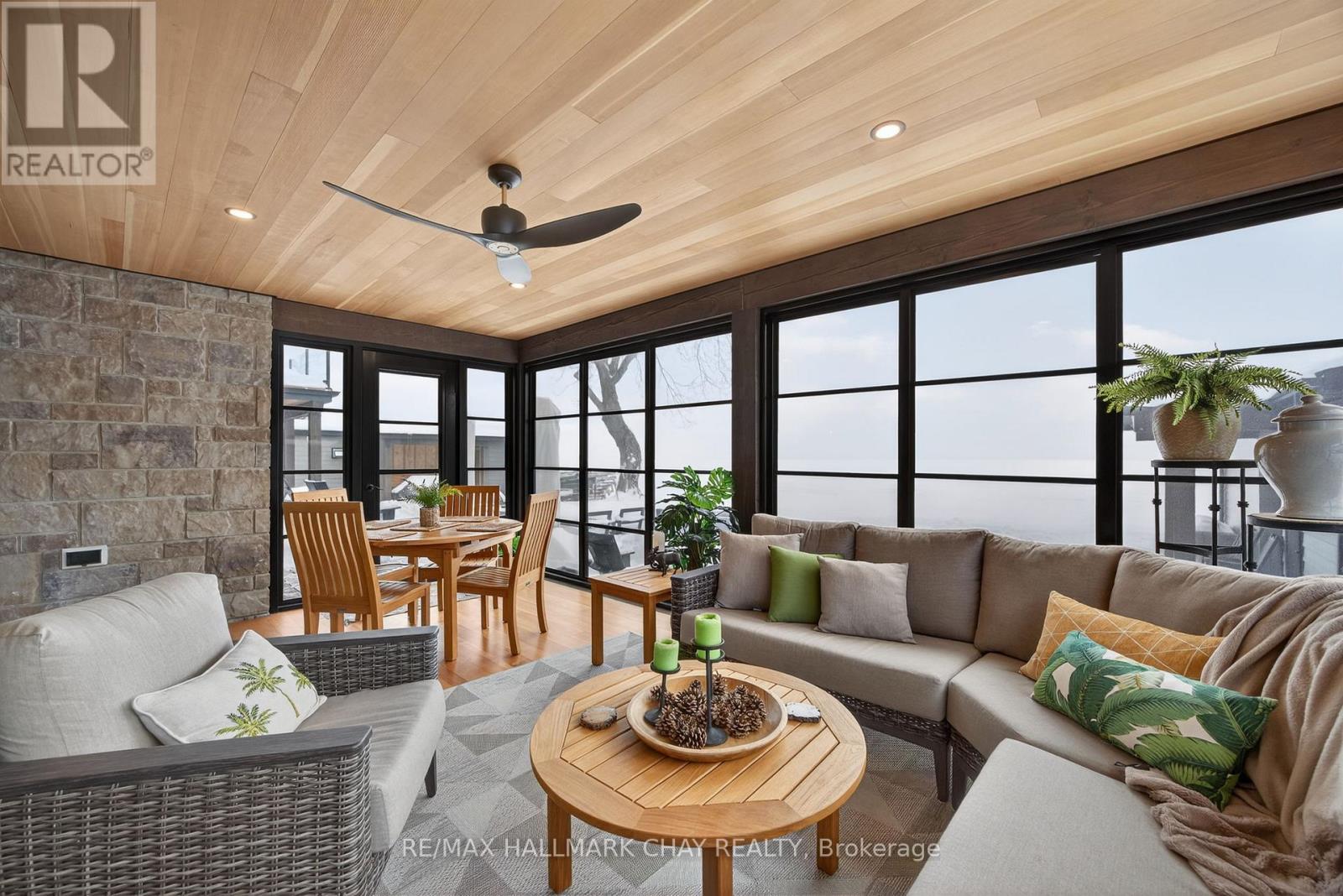 1 Sunnyside Avenue, Oro-Medonte, Ontario  L0L 2E0 - Photo 21 - S12763190