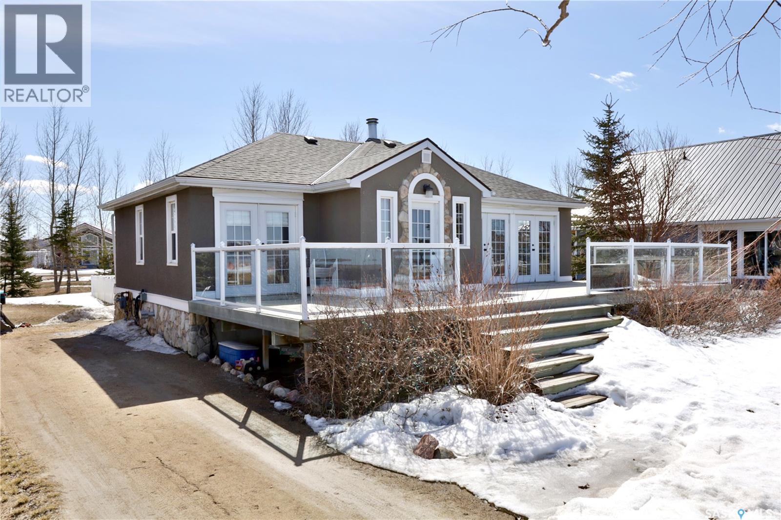 17 Poplar Drive, Katepwa Beach, Saskatchewan  S0G 2K0 - Photo 2 - SK032791