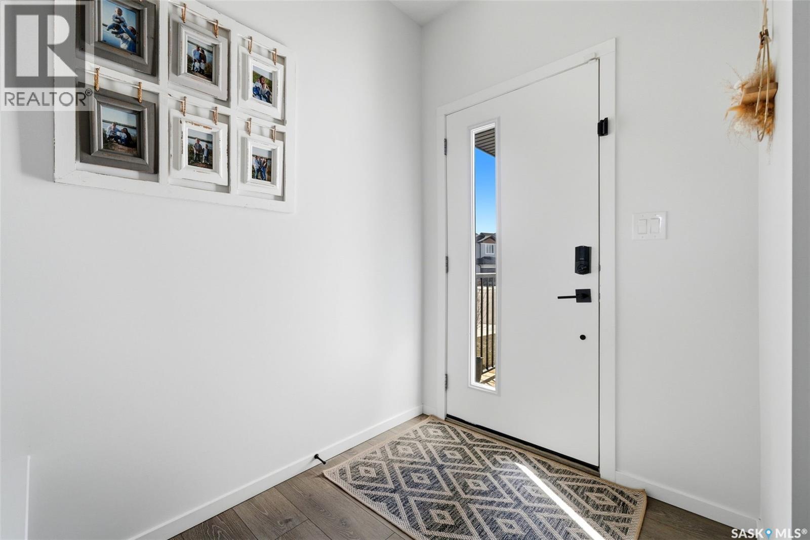 3029 Bellegarde Crescent, Regina, Saskatchewan  S4V 3W3 - Photo 3 - SK032757