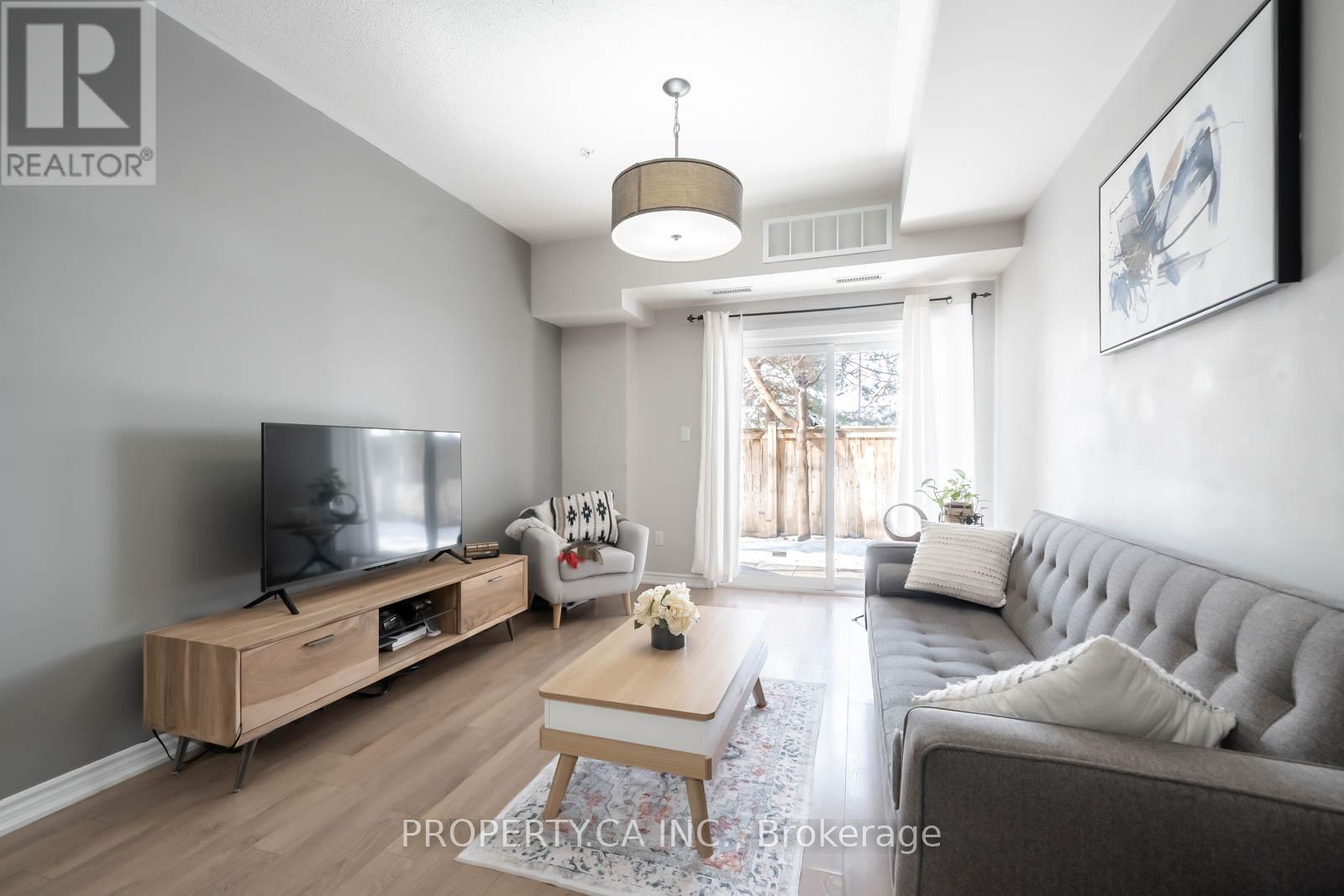 144 - 570 Lolita Gardens, Mississauga, Ontario  L5A 0A1 - Photo 8 - W12993380