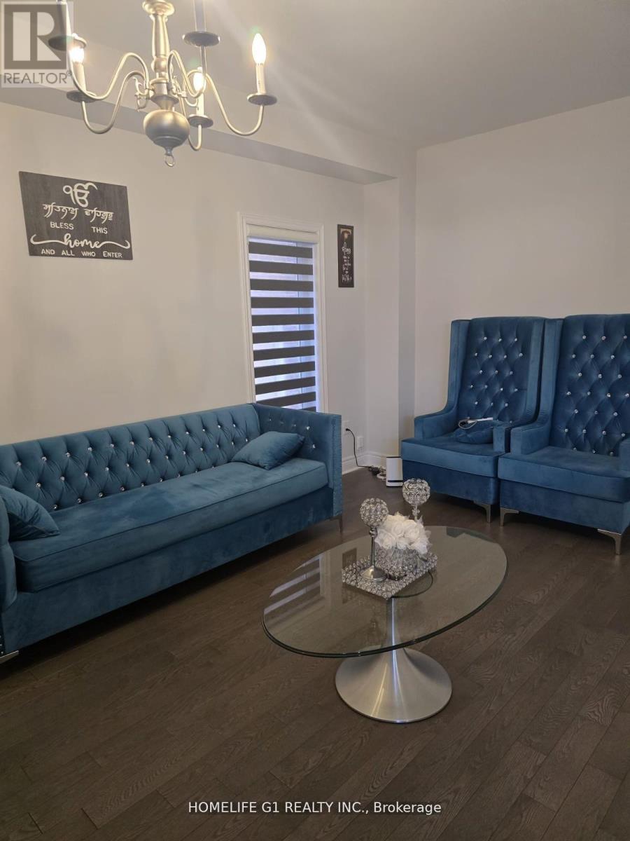 32 Branigan Crescent, Halton Hills, Ontario  L7G 0N1 - Photo 14 - W12993390