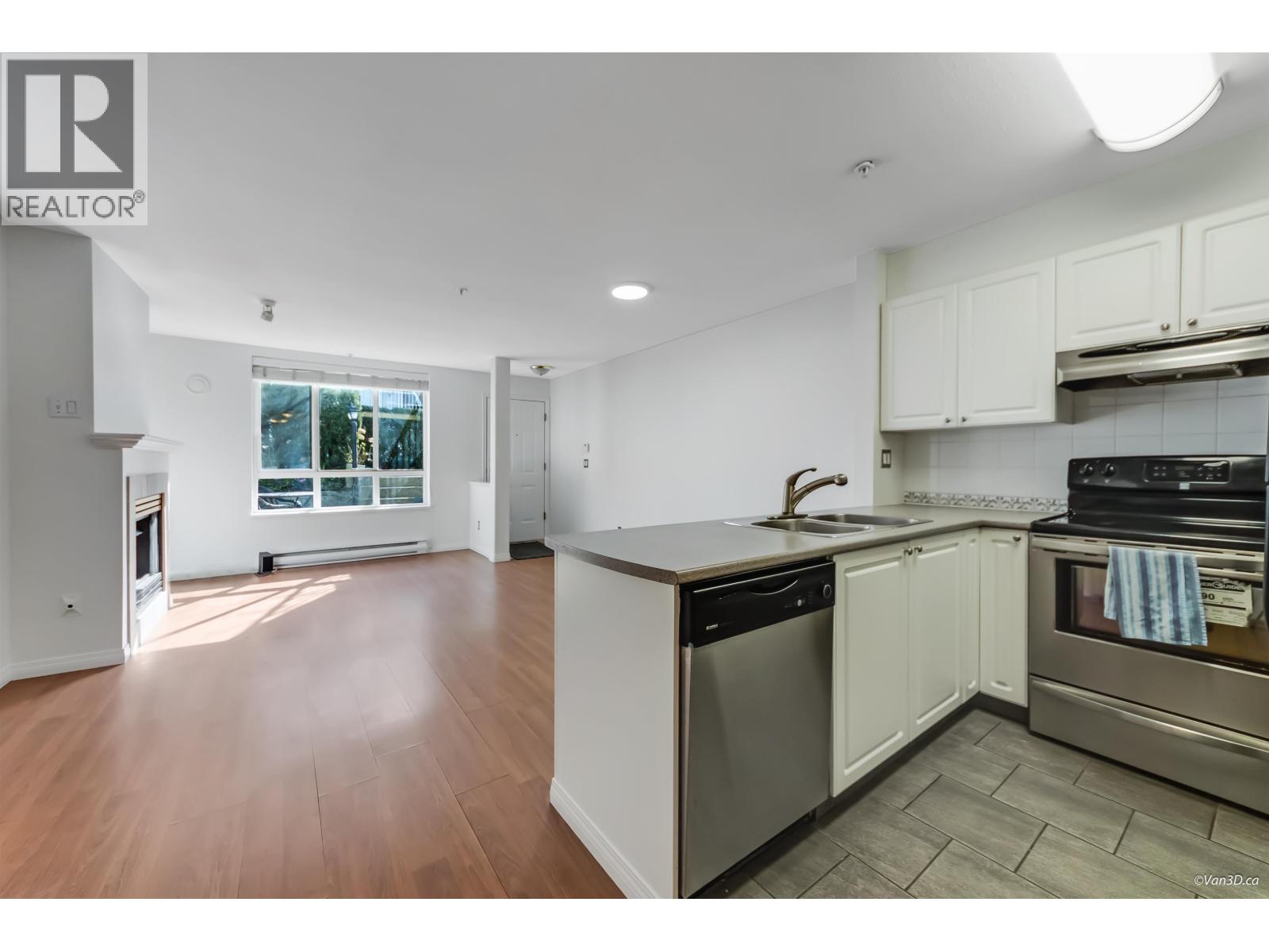 127 6588 SOUTHOAKS CRESCENT, Burnaby, British Columbia