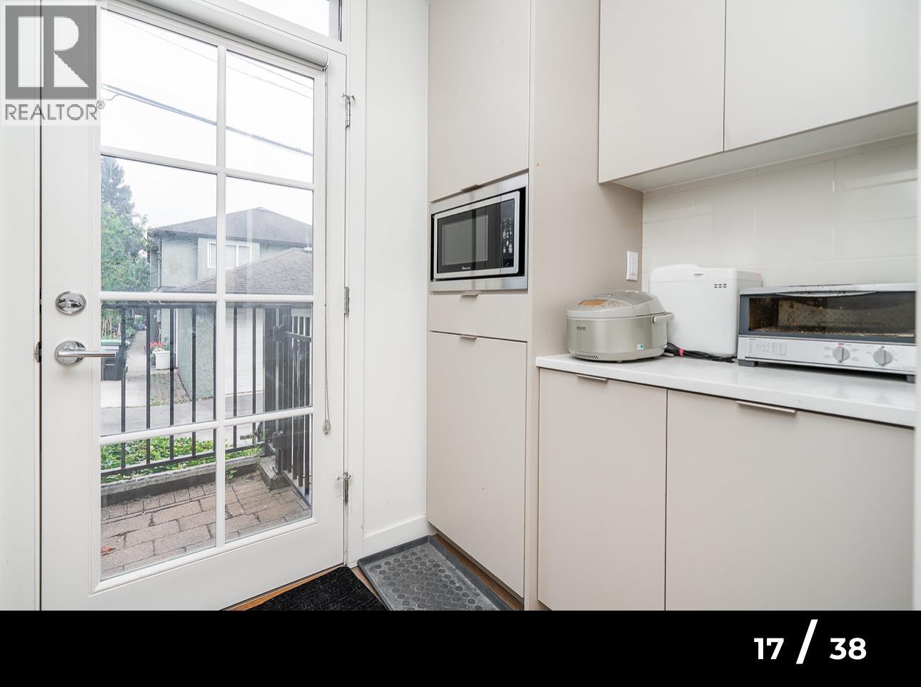 8562 Osler Street, Vancouver, British Columbia  V6P 4E4 - Photo 7 - R3110766