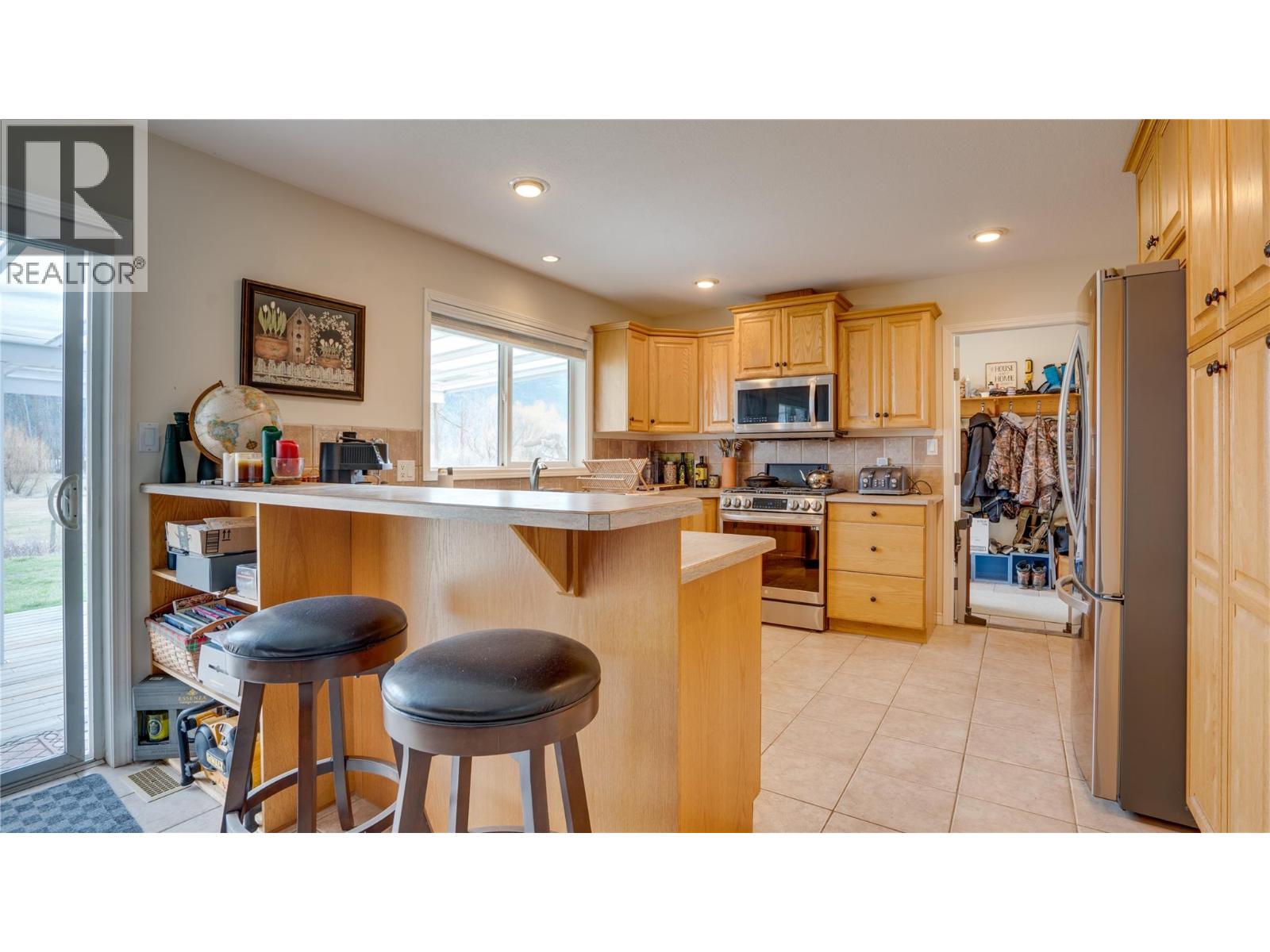 6524 Highway 6, Coldstream, British Columbia  V1B 3C6 - Photo 9 - 10381158