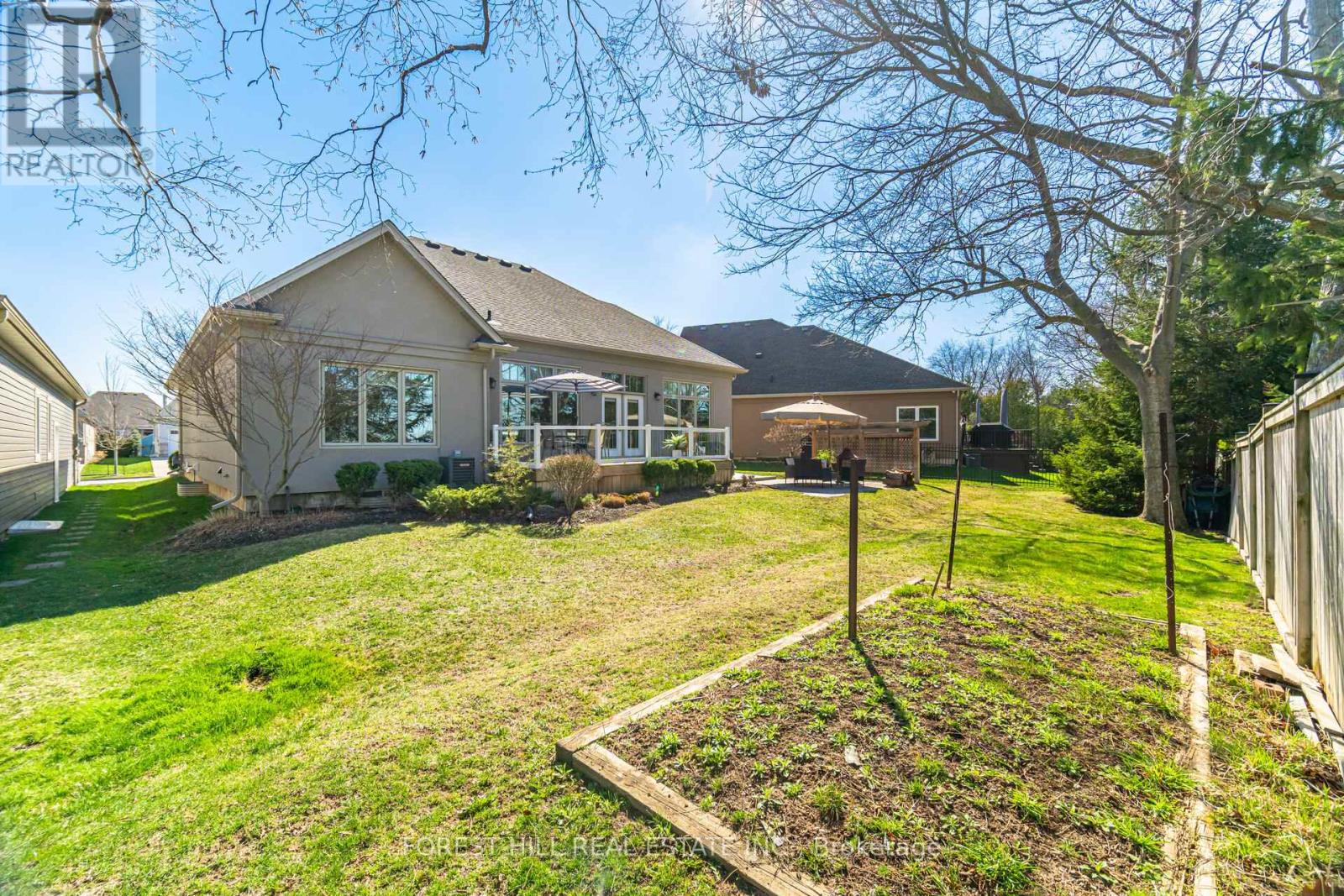 51 Stoneridge Crescent, Niagara-On-The-Lake, Ontario  L0S 1J1 - Photo 45 - X12993352