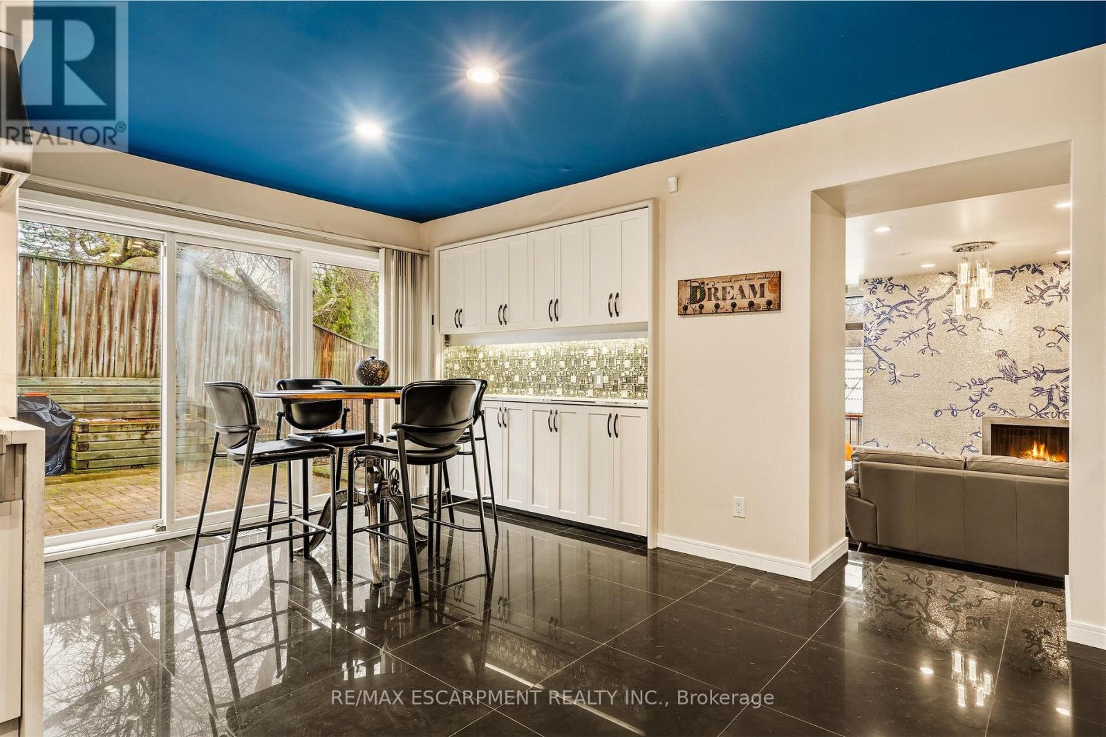 78 Terrace Drive, Hamilton, Ontario  L9H 3X2 - Photo 16 - X12993368