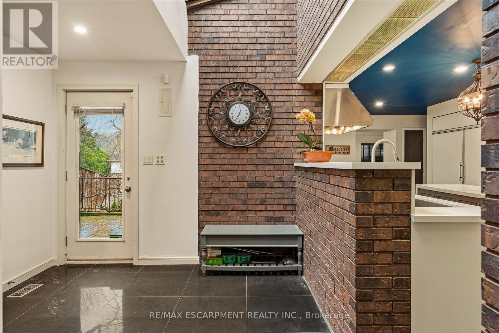 78 Terrace Drive, Hamilton, Ontario  L9H 3X2 - Photo 21 - X12993368