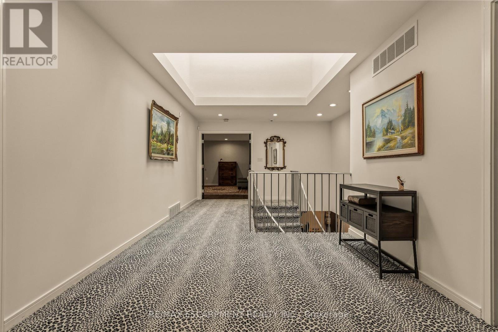 78 Terrace Drive, Hamilton, Ontario  L9H 3X2 - Photo 24 - X12993368