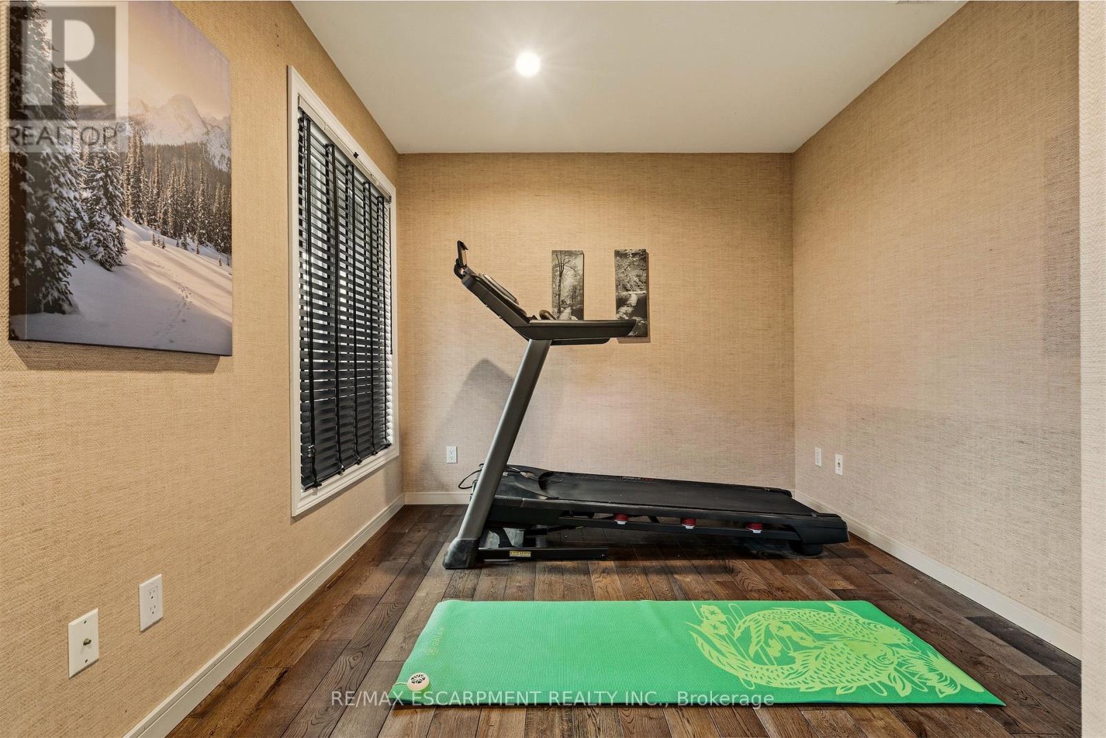 78 Terrace Drive, Hamilton, Ontario  L9H 3X2 - Photo 29 - X12993368