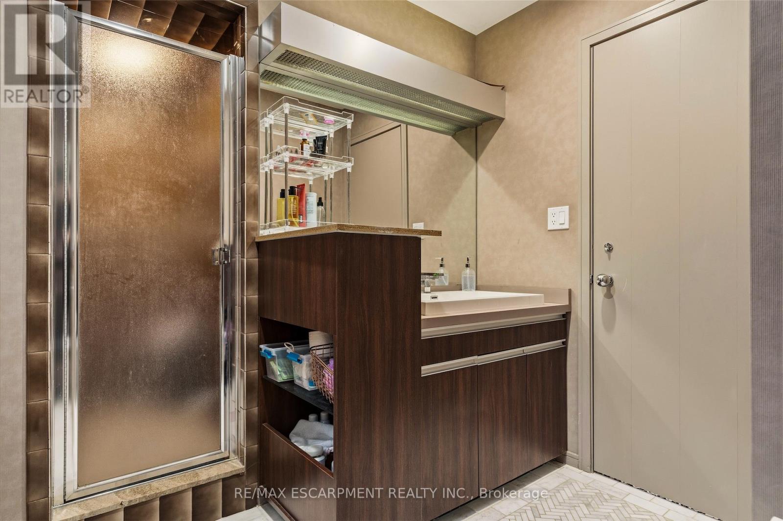 78 Terrace Drive, Hamilton, Ontario  L9H 3X2 - Photo 35 - X12993368