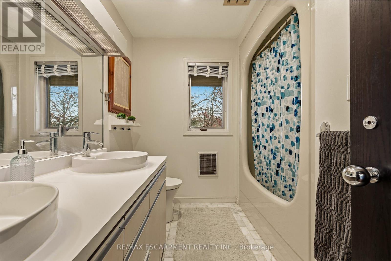 78 Terrace Drive, Hamilton, Ontario  L9H 3X2 - Photo 39 - X12993368