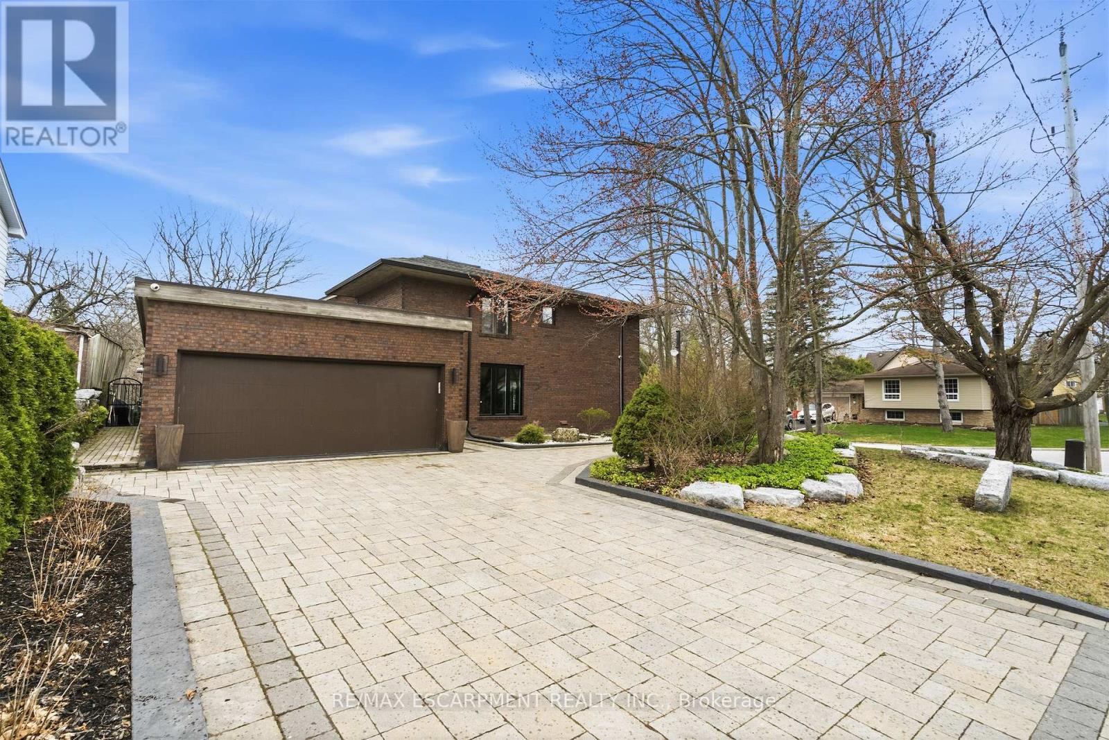 78 Terrace Drive, Hamilton, Ontario  L9H 3X2 - Photo 49 - X12993368