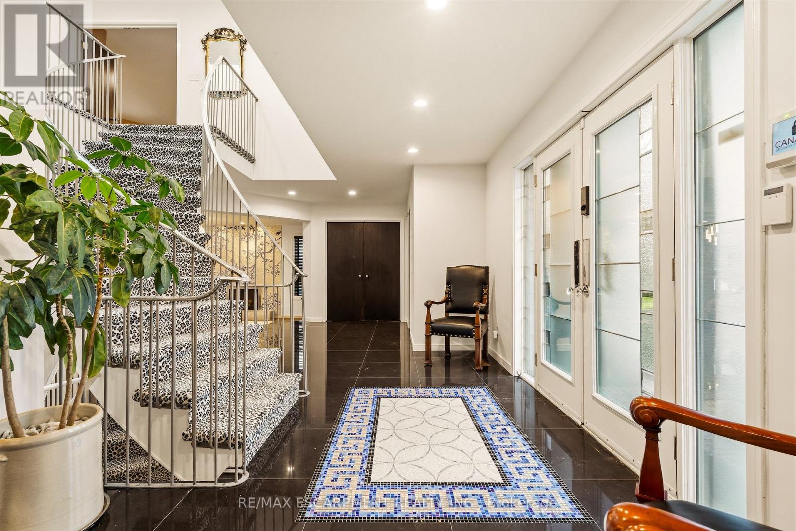 78 Terrace Drive, Hamilton, Ontario  L9H 3X2 - Photo 6 - X12993368